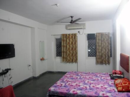 Malwa Guest House, Indore 2